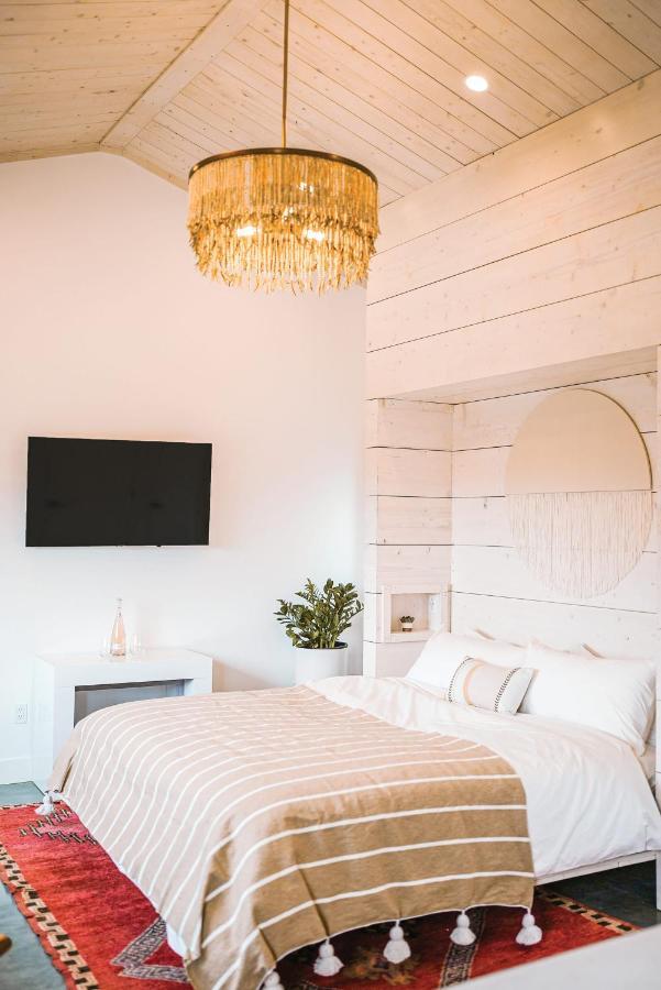 Funboard Room Includes King Bed And Mini Kitchenette Stinson Beach Extérieur photo